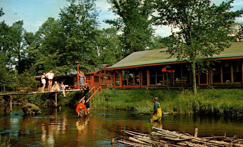 North Rivers Lodge (Hurleys Lodges) - Postcard (newer photo)